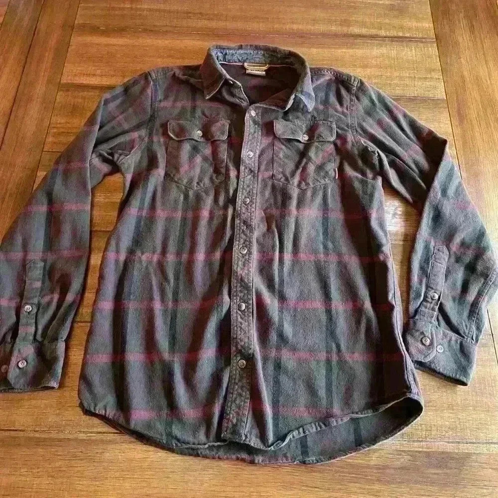 Dravus Flannel Button Up Shirt Mens Medium Long Sleeve Green Red Plaid Cotton